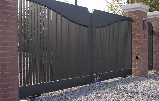 Купить новые ворота Абакан откатные в Усинске по цене от 83184 руб