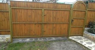 Купить распашные ворота деревянные Усинск, цена от 2756 руб.